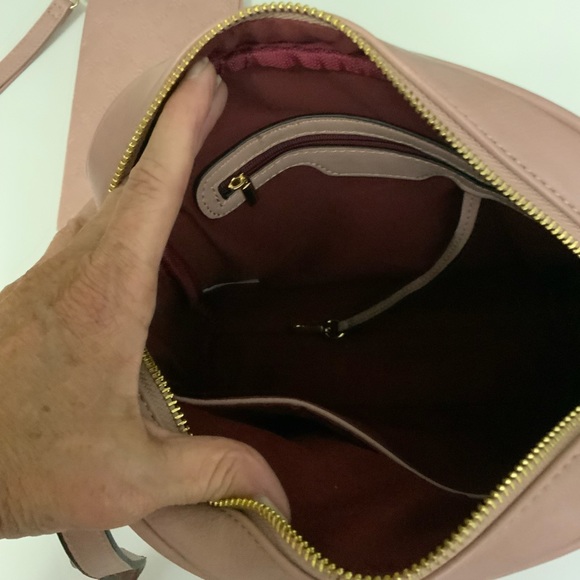 Crossbody and Matching Wallet - Picture 4 of 11